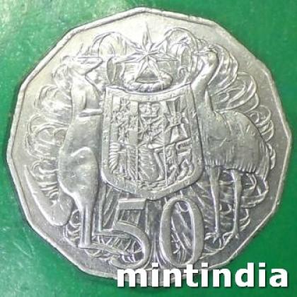 2011 AUSTRALIA 50 CENT ELIZABETH II 4th POTRAIT COIN JK446