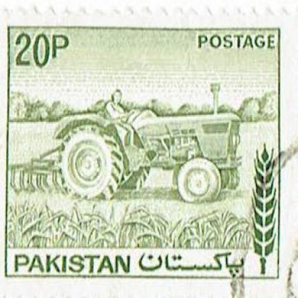 PAKISTAN 20 PAISE TRACTOR COMMEMORATIVE STAMP WS 06
